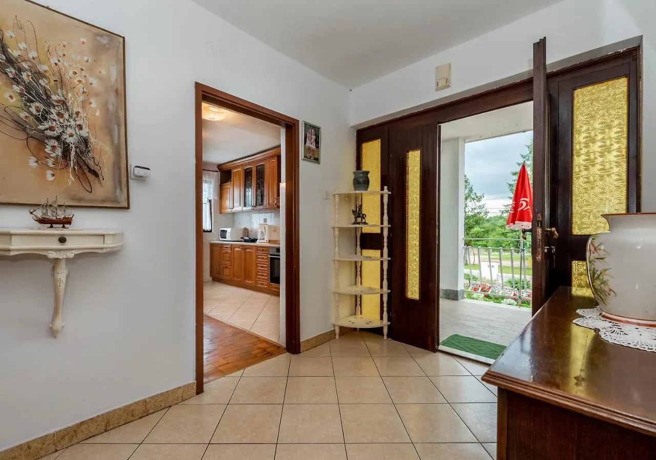 Apartment Vinez Labin
